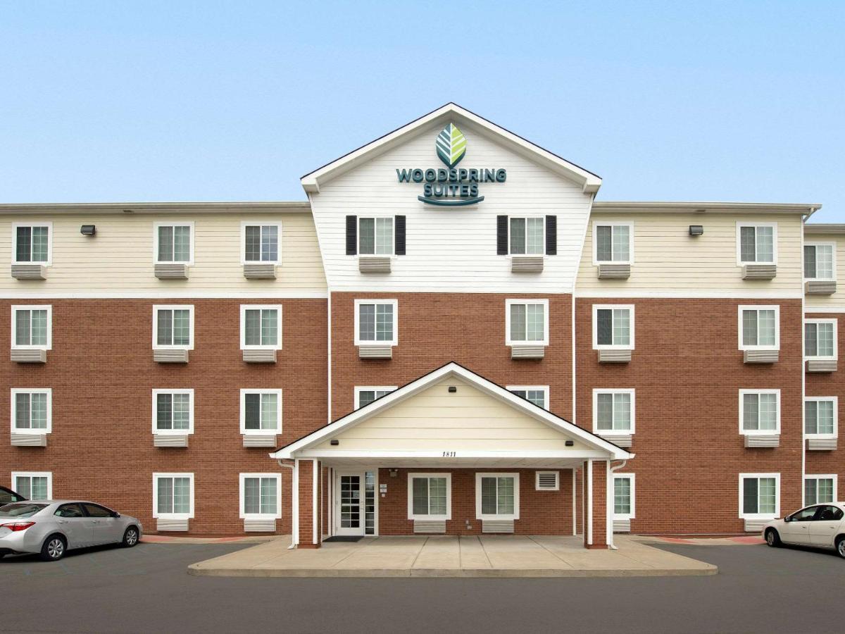 Woodspring Suites Louisville Clarksville Exterior photo